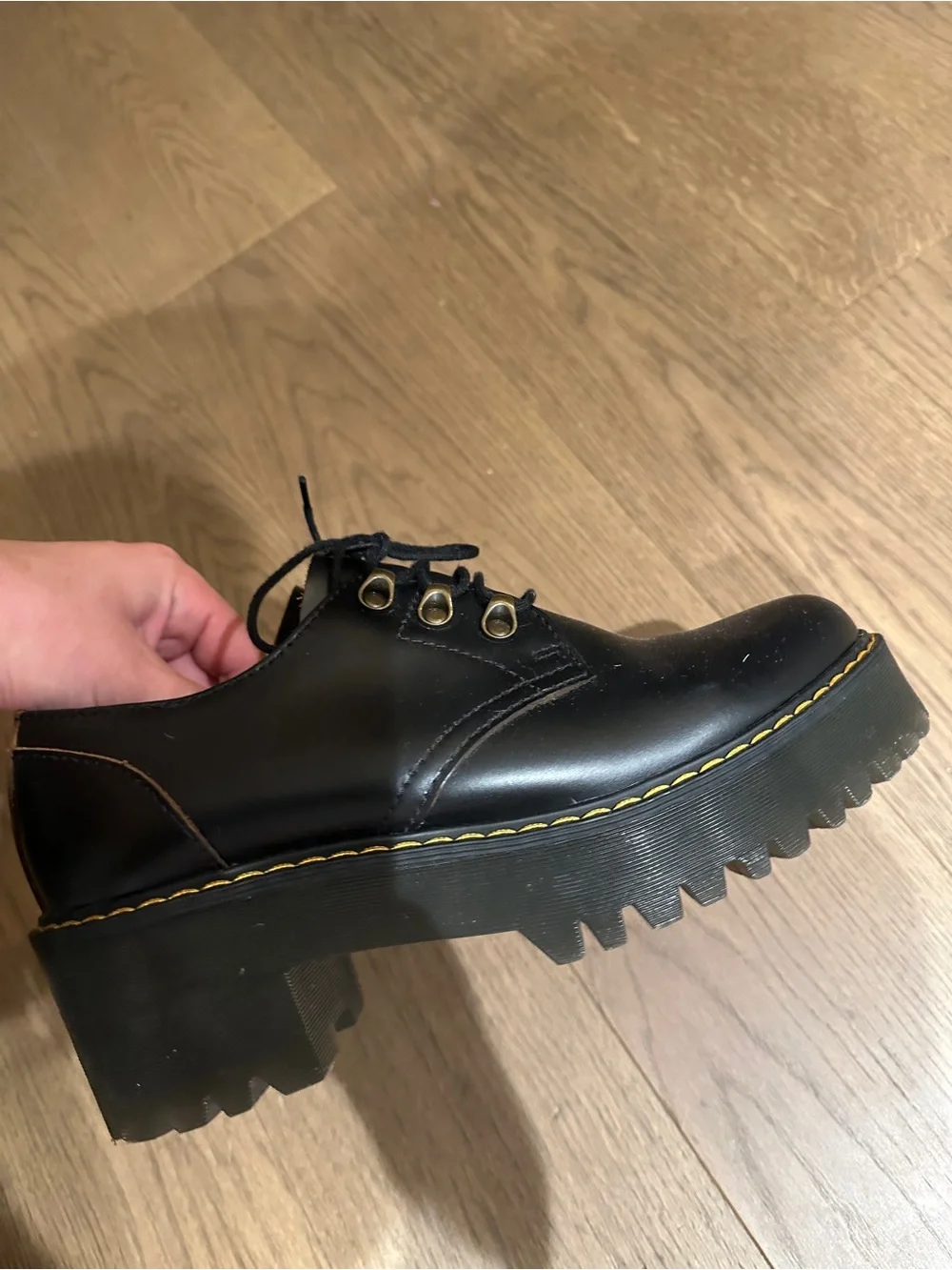Dr. Martens Black Platform Heeled Oxford Shoes – Size 10